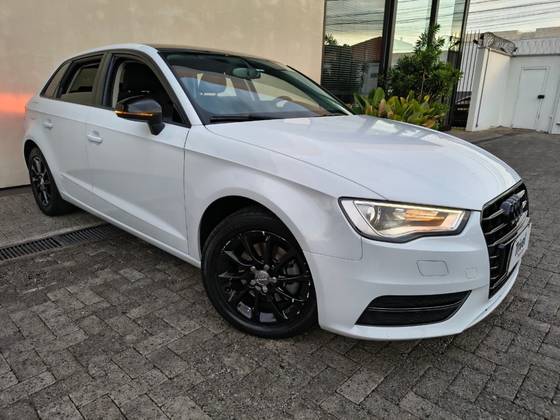 AUDI A3 1.4 TFSI SPORTBACK ATTRACTION 16V GASOLINA 4P S-TRONIC
